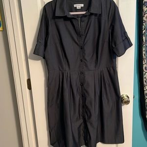 Liz Claiborne denim dress  button up front with short sleeve